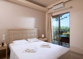 Oasis Beach Hotel Adults Only 5