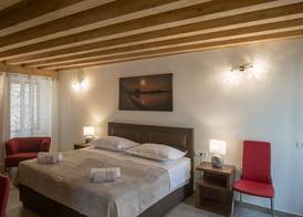 JR Luxury Guesthouse2 2