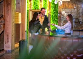 Gold Hotel 3