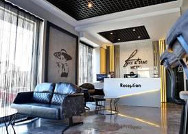 Fly And Stay Airport Hotel 4