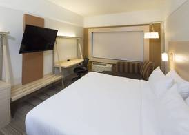 Holiday Inn Express & Suites PORTAGE by IHG 2
