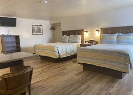 Lamplighter Lodge 4