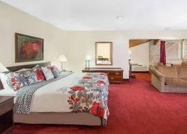 Days Inn by Wyndham Jackson 3
