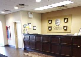Comfort Inn & Suites 2