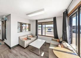 Days Inn by Wyndham Winona 5