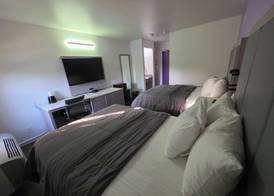 The Aqua Pacific Hotel 3