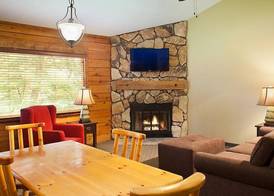 Hilton Grand Vacations Christmas Mountain Village Wisconsin 4