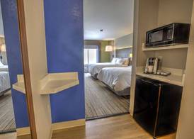 Holiday Inn Express ROCHELLE by IHG 2