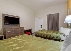 Quality Inn 5