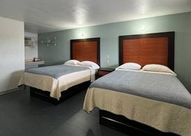Regency Inn Bald Knob 2