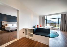 Holiday Inn Express Linzhi Airport by IHG 2