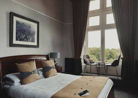 Cave Castle Hotel 5