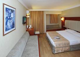 Julian Club Hotel 4