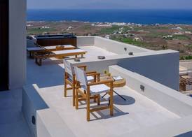 Ryolithos Suites 2