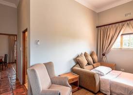 Mooiplaas Guesthouse 3