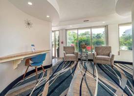 The Breakers Hotel & Suites 5
