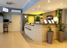 Hit Hotel 4