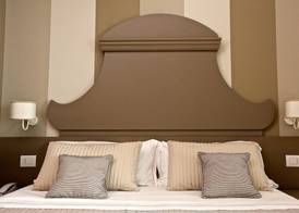 Hotel Ambassador 5