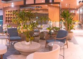 Malibu Plaza Hotel 3