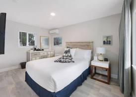 Palm Cove Motel 2