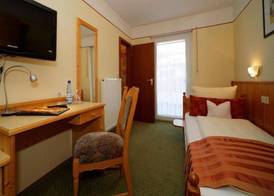 Hotel Kurpark 4