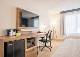 La Quinta by Wyndham Danbury 2