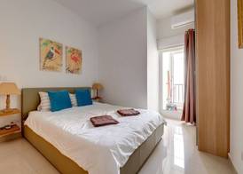 Prime Location Apartment with Side Seaviews 5