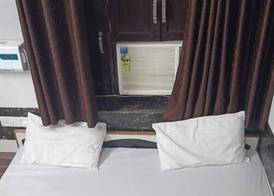 Leela Palace 2