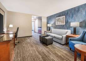 Drury Plaza Hotel Valdosta 5