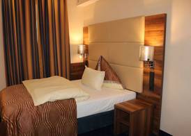 Grand Hotel Empire 3