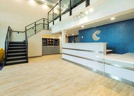 Comfort Inn and Suites 3