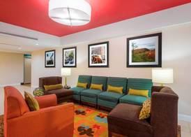 La Quinta Inn & Suites - New River Gorge National Park 3