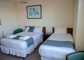 Royal Lion Hotel 4