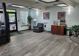 Quality Inn & Suites Vancouver North 3