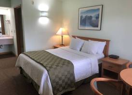 Travelodge by Wyndham Seattle North of Downtown 5