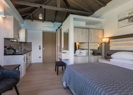 Lighthouse Apartments 4