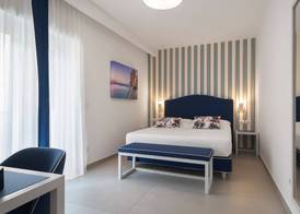Seaside Hotel 4