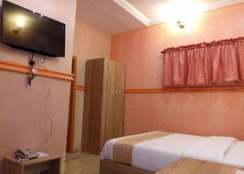 Euro Lounge and Suites 2