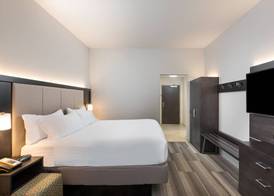 Holiday Inn Express & Suites LAKELAND SOUTH by IHG 5