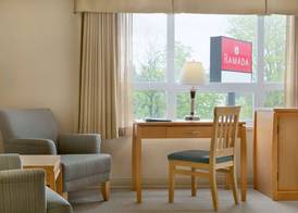 Ramada by Wyndham Nanaimo 4