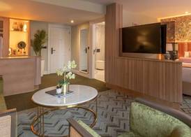 HYDE Hotel 5