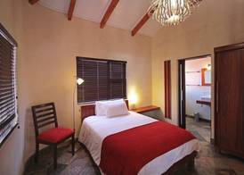 Hartmann Suites Serviced Self-Catering Apartments 4