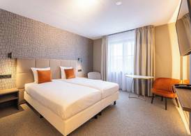 Hotel Asteria 4