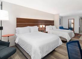Holiday Inn Express & Suites DINUBA WEST by IHG 3