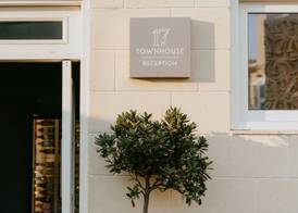Townhouse17 Boutique Bed & Breakfast 2