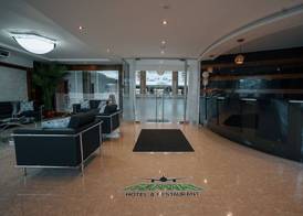 Runway Hotel 2