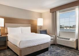 Candlewood Suites Houston Space Center - Webster 5