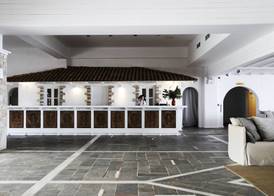 Sunrise Village Beach Hotel 4