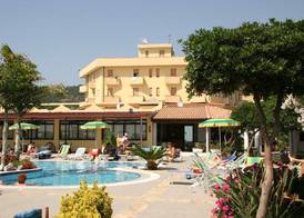 Hotel Residence Sciaron 5