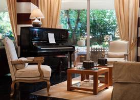 SEAVIEW Cityscape Hotel 4
